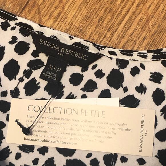 Banana Republic White Black Animal Print Keyhole Sleeveless Blouse Size XSP - Picture 12 of 12